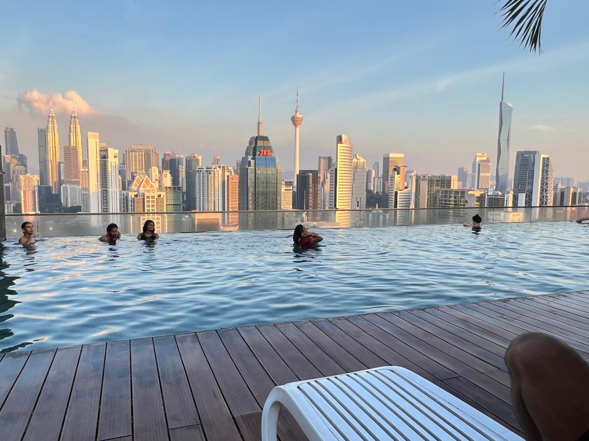 Regalia Suites & Residence By Enjoy Your Stay クアラルンプール エクステリア 写真